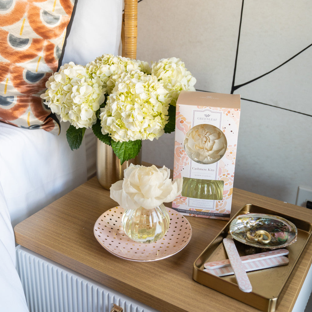 Cashmere Kiss Flower Diffuser Greenleaf Gifts